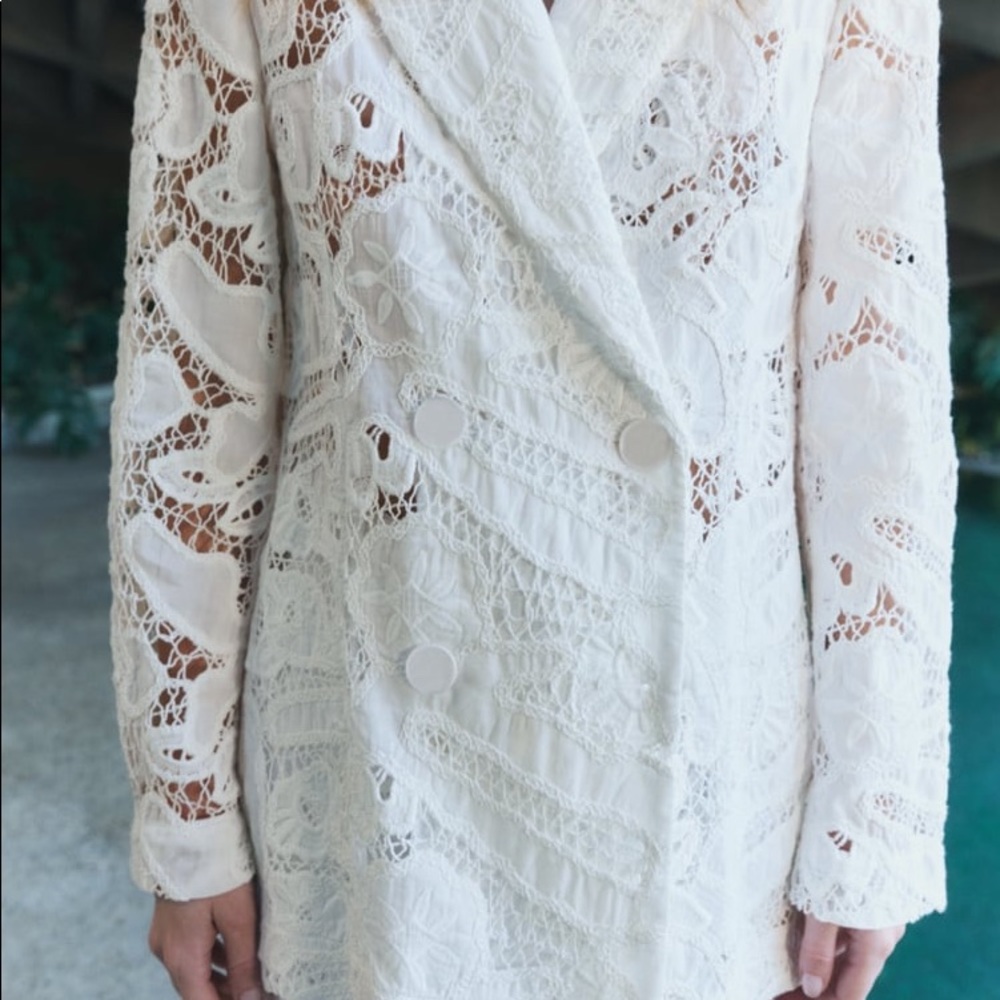 COPY - ZARA white lace blazer size S, brand new with tag - Picture 2 of 4